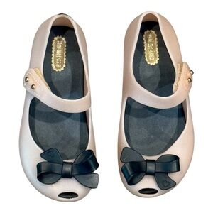 Mini Melissa Ultragirl Bow pink and black shoes
